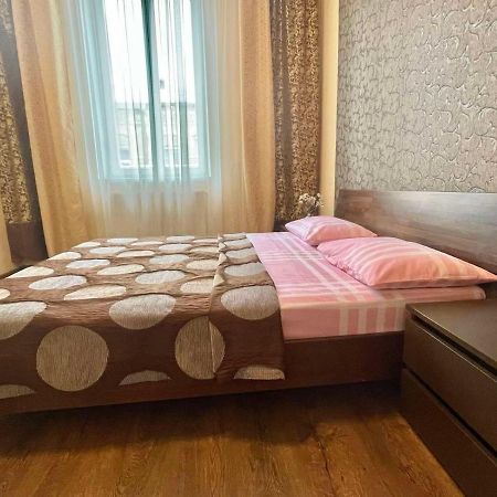 Крехівська 5,Апартаменти В Центрі, Дві Спальні 리비프 외부 사진