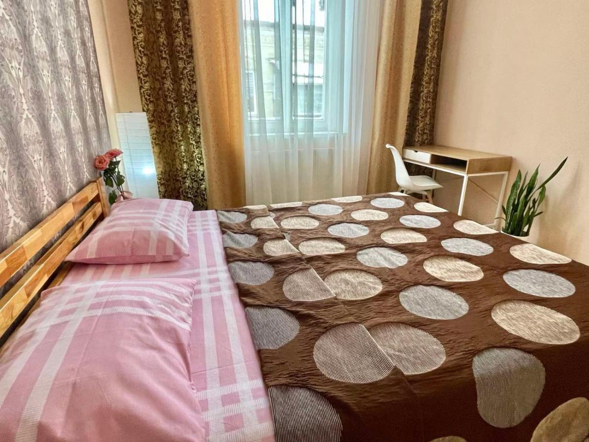 Крехівська 5,Апартаменти В Центрі, Дві Спальні 리비프 외부 사진